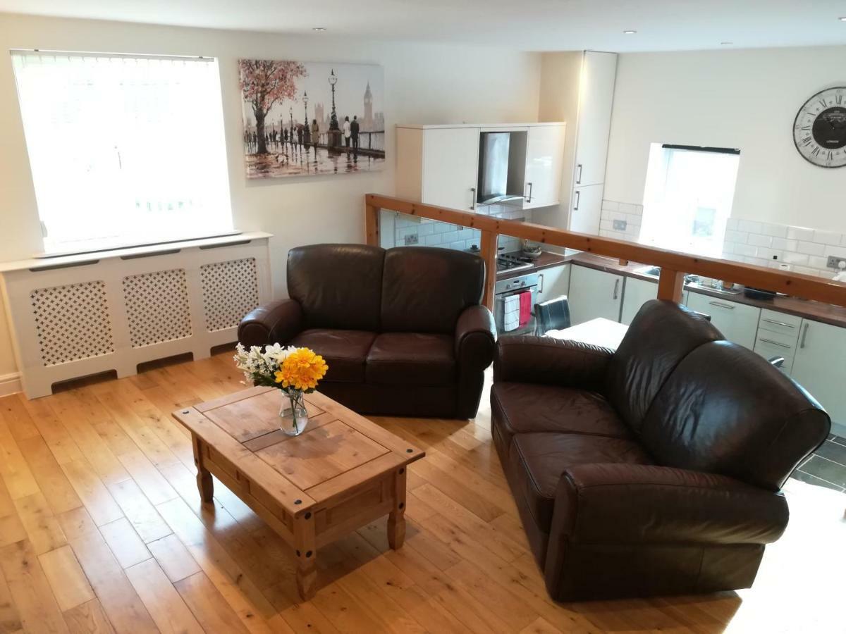 Stunning, Ground Floor, 2 bedroom apartment Swansea Exterior foto